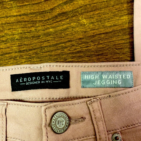 Aeropostale High Waisted Jegging, size 6 - Picture 2 of 5